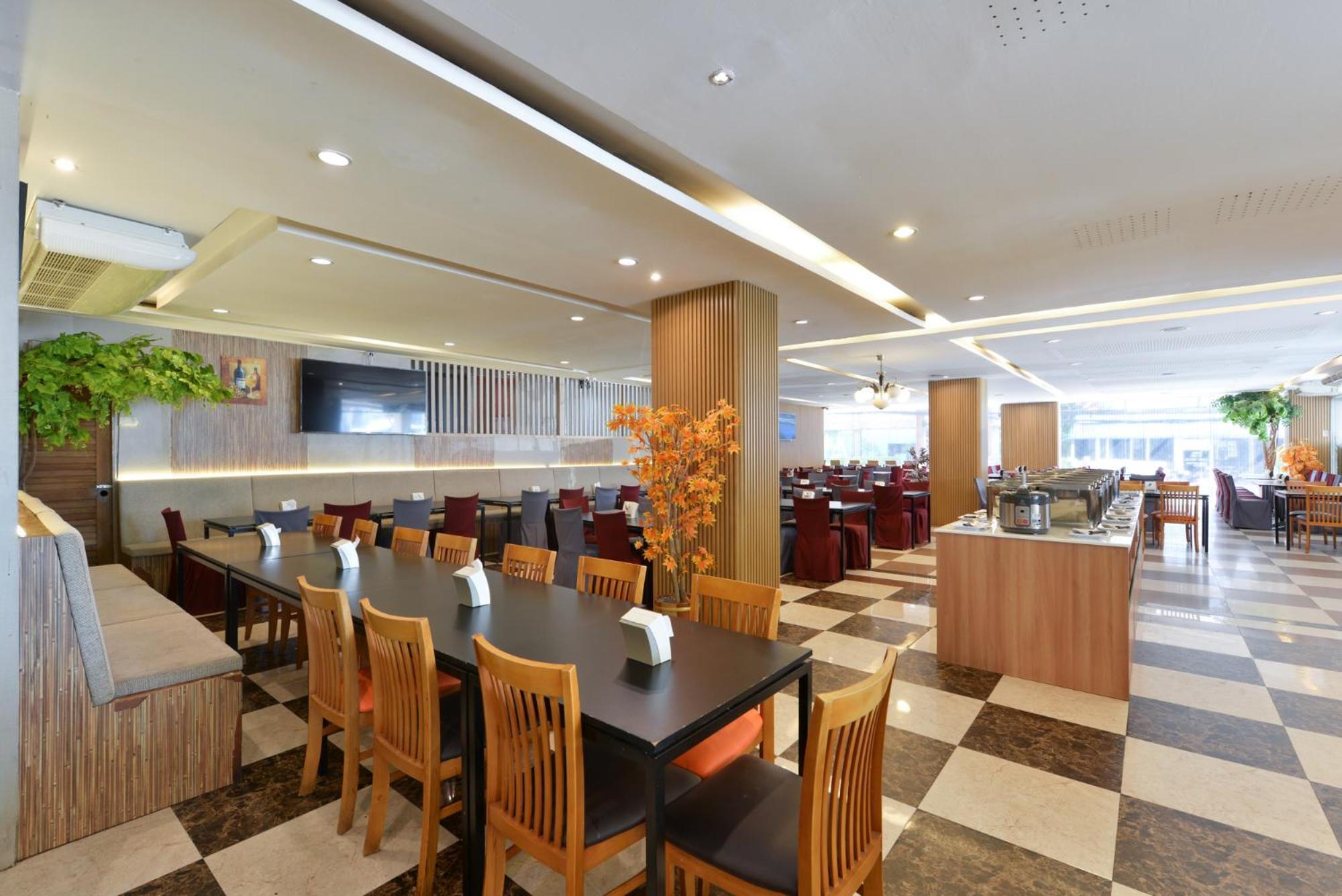 Three Seasons Bangkok Hotel Exterior foto