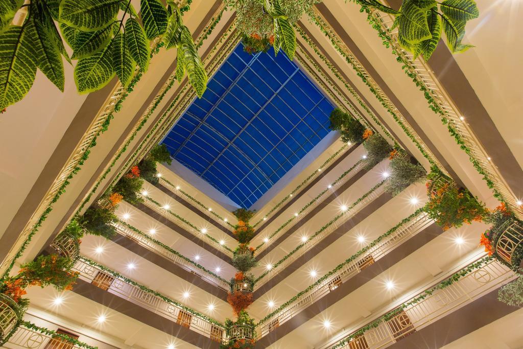 Three Seasons Bangkok Hotel Exterior foto