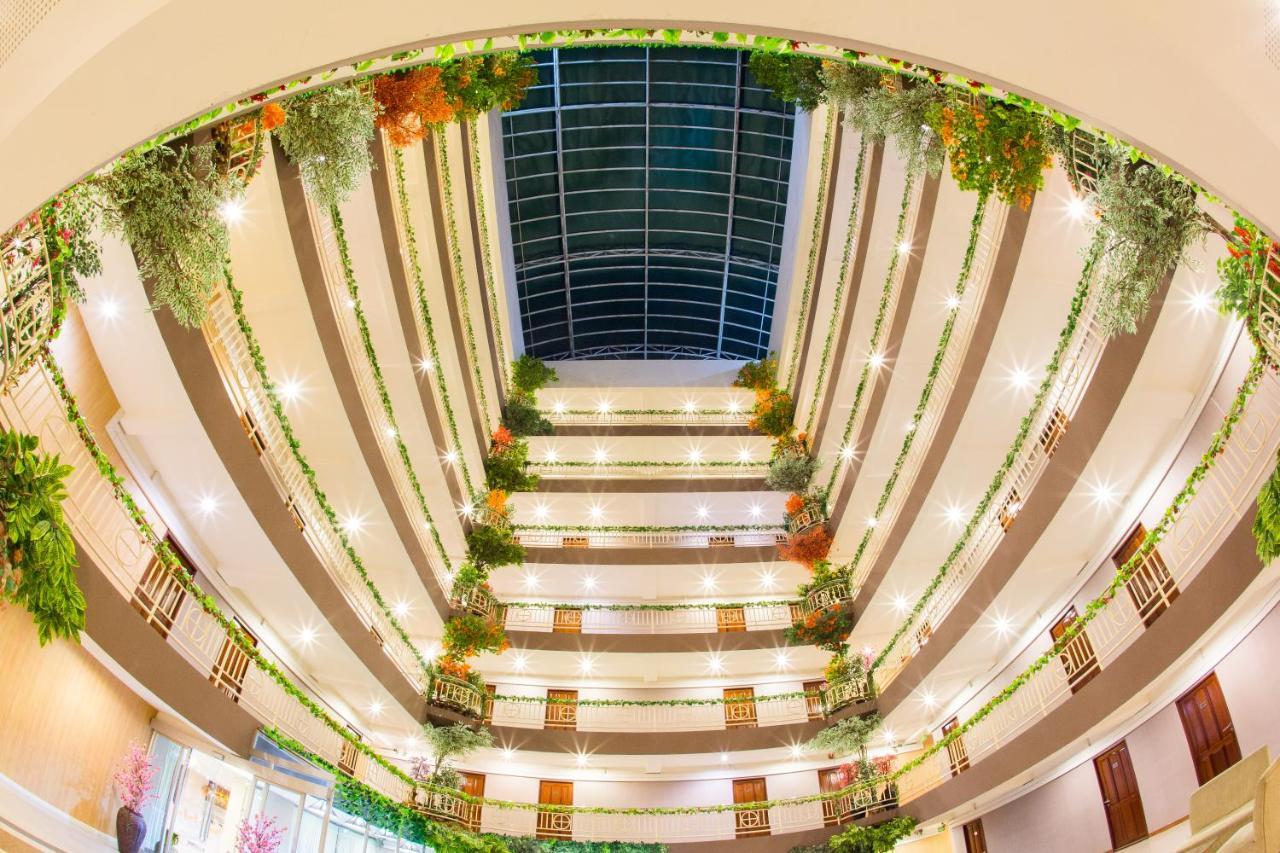 Three Seasons Bangkok Hotel Exterior foto
