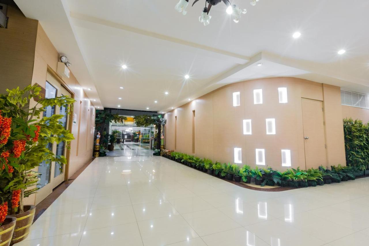 Three Seasons Bangkok Hotel Exterior foto